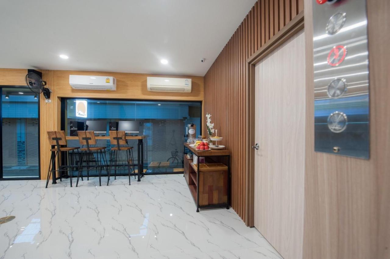 The Moon Night Hotel Bangkok Eksteriør bilde